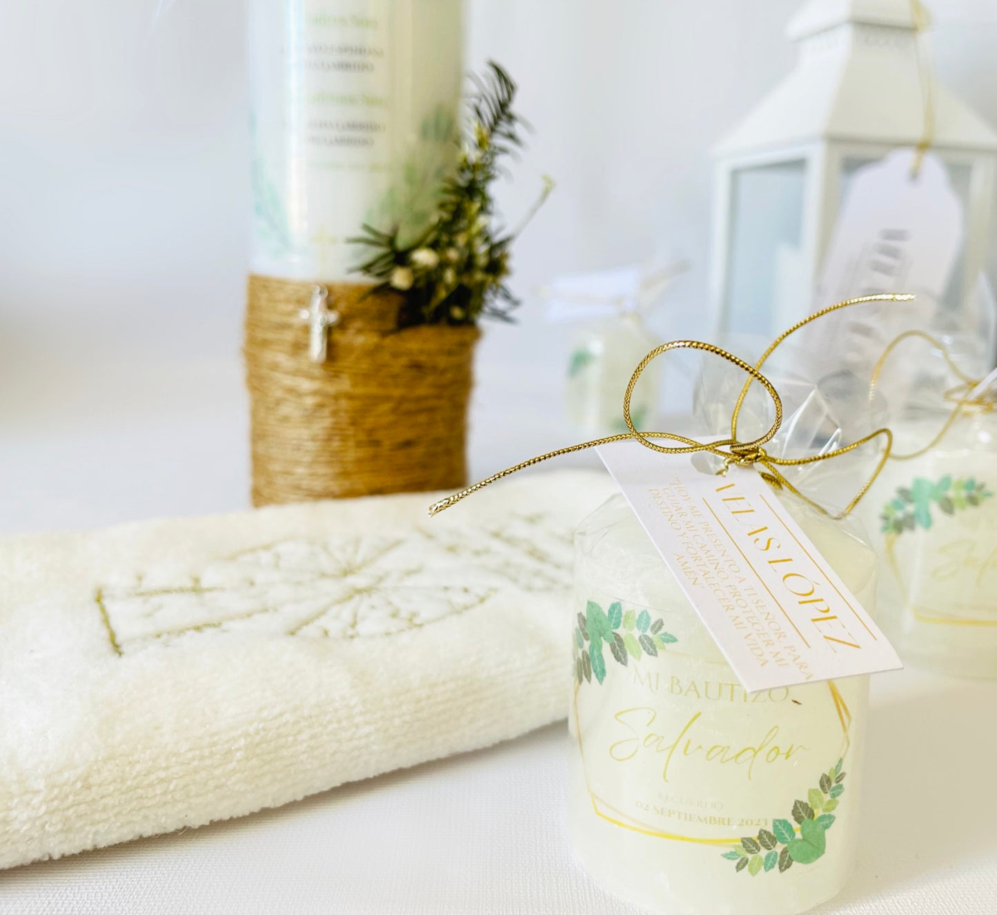 Pack Bautizo 4 (cirio+Toalla+12 Recuerdos)