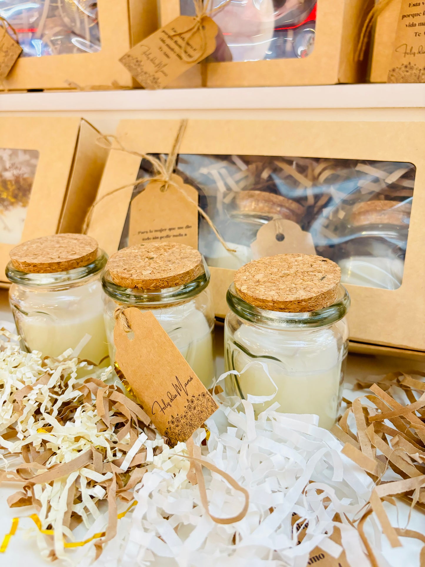 Set 3 velas aroma Jazmín en contenedor vidrio tapa corcho + tarjeta feliz día Mamá