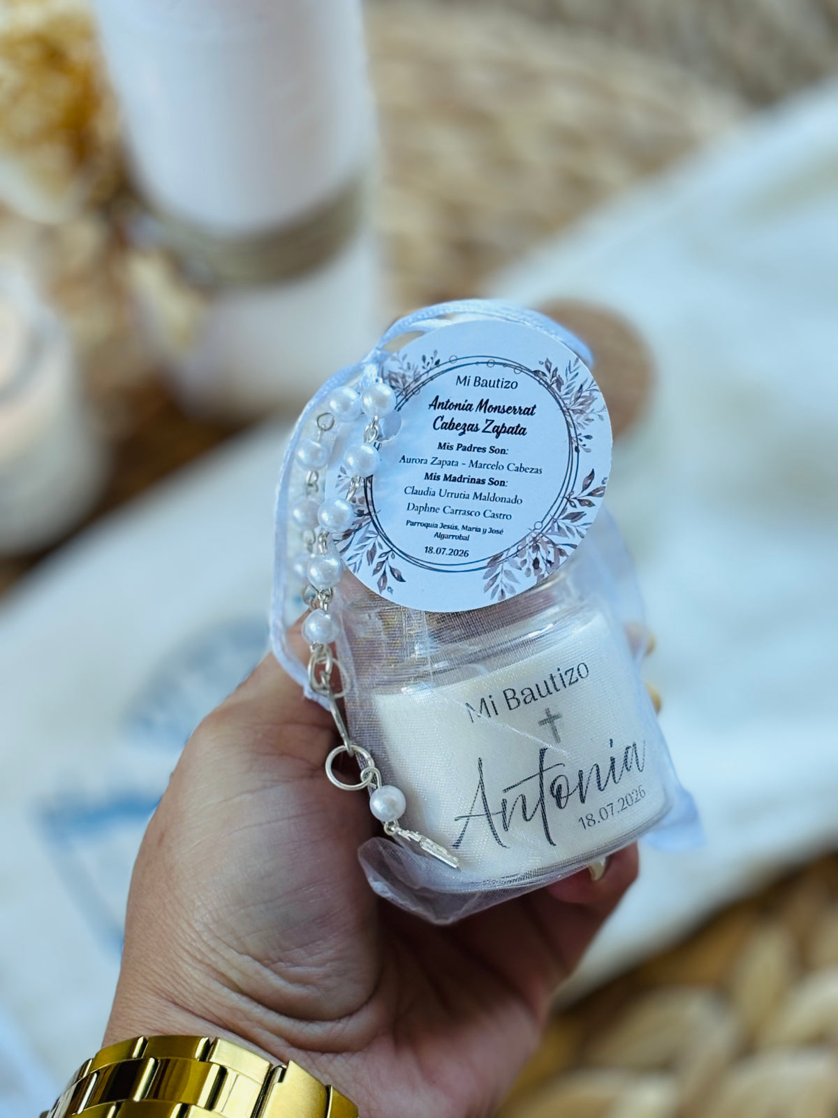 PACK BAUTIZO 2: 24 RECUERDOS SOJA AROMÁTICA + DENARIO Y TARJETA + CIRIO PERSONALIZADO Y TOALLA