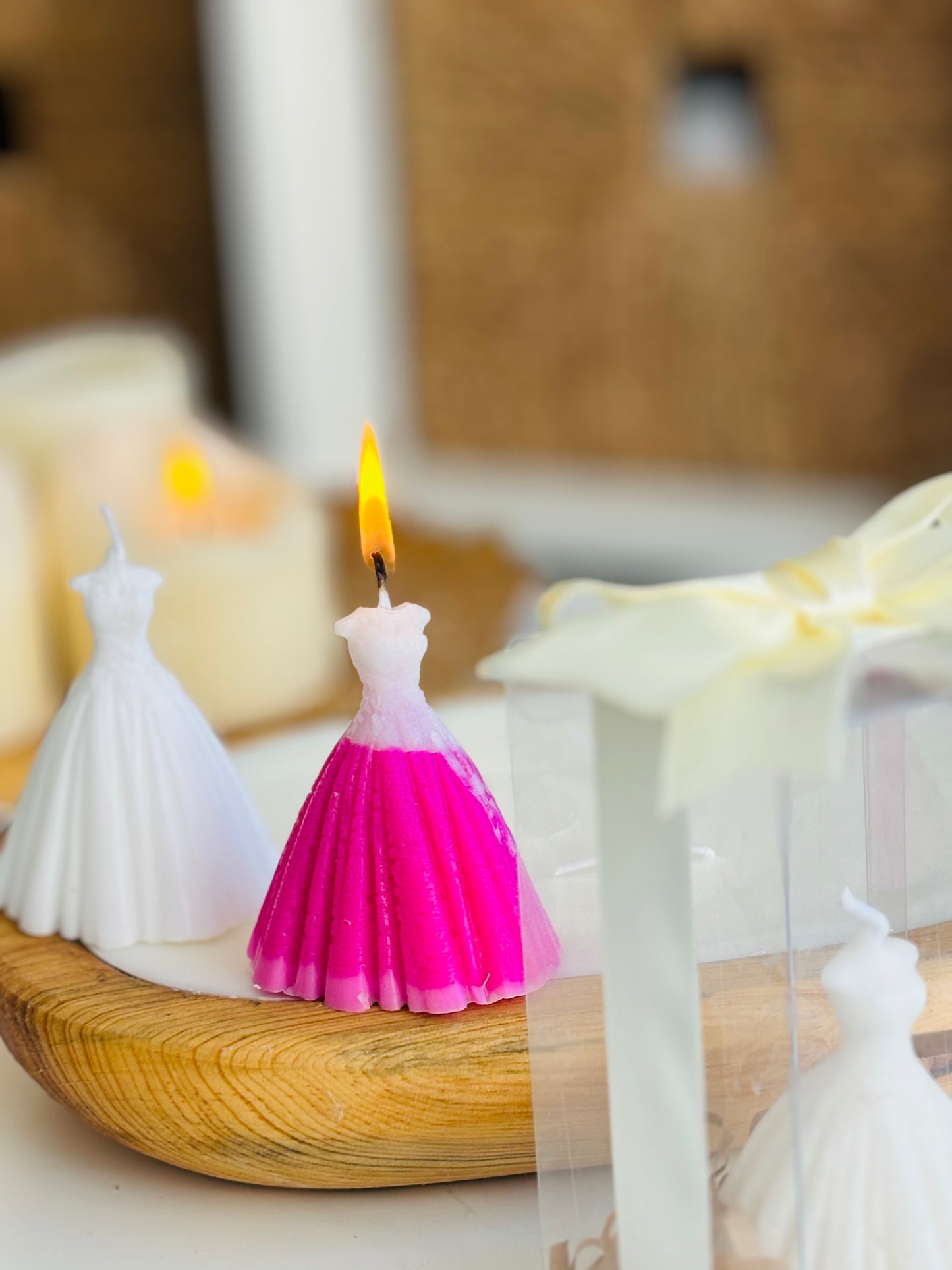 Vela vestido + caja acetato + tarjeta personalizada