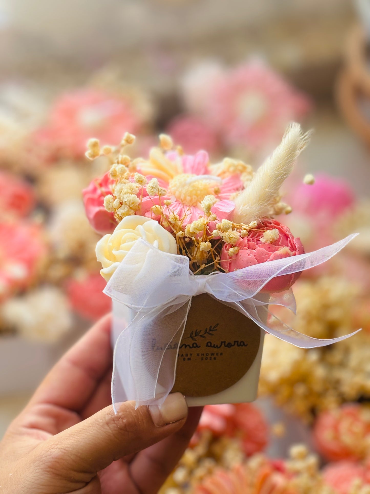 Mini maceta con flores y velas