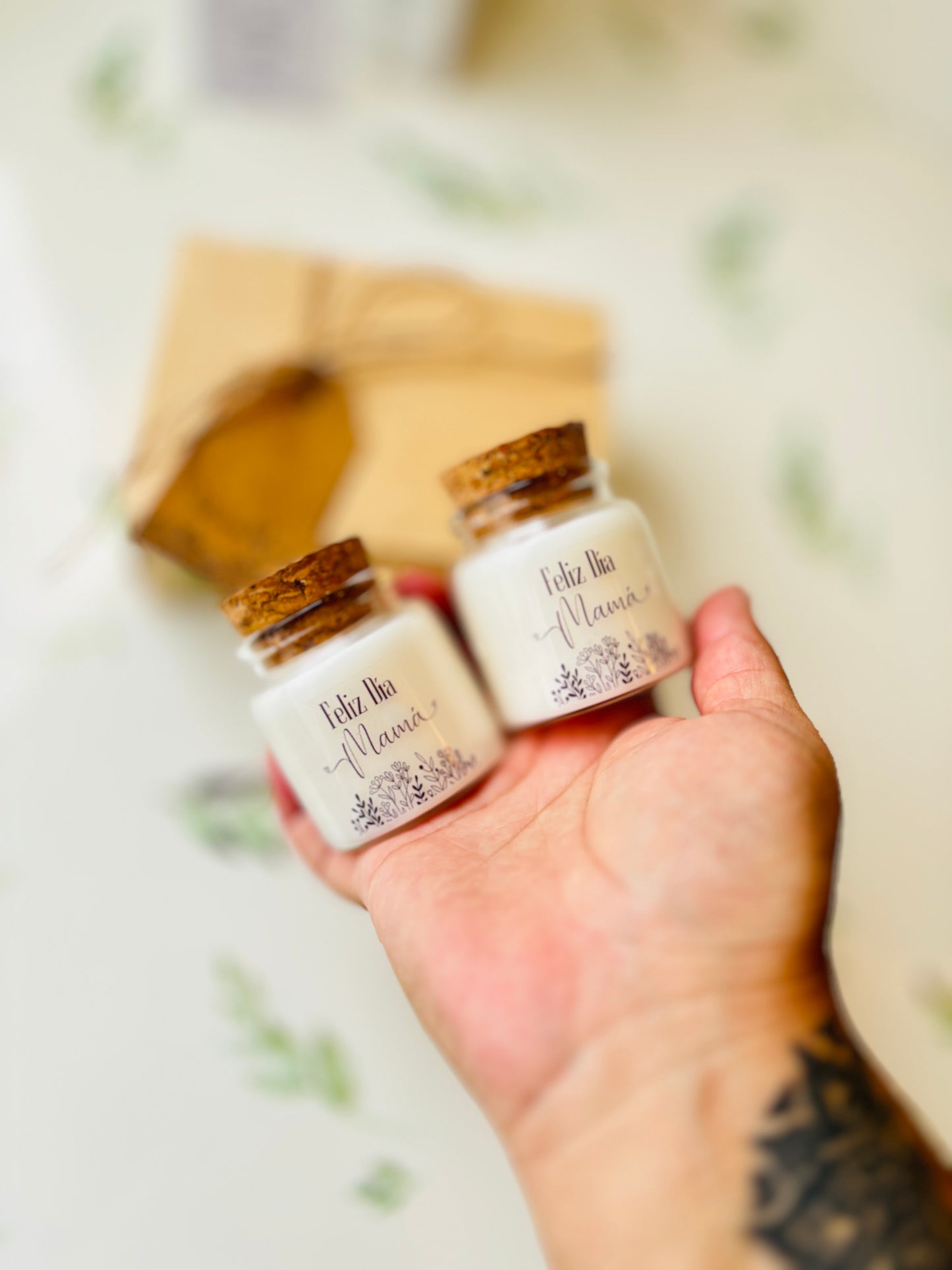 Vela soja 50 gramos + bolsa de organza + tarjeta personalizada